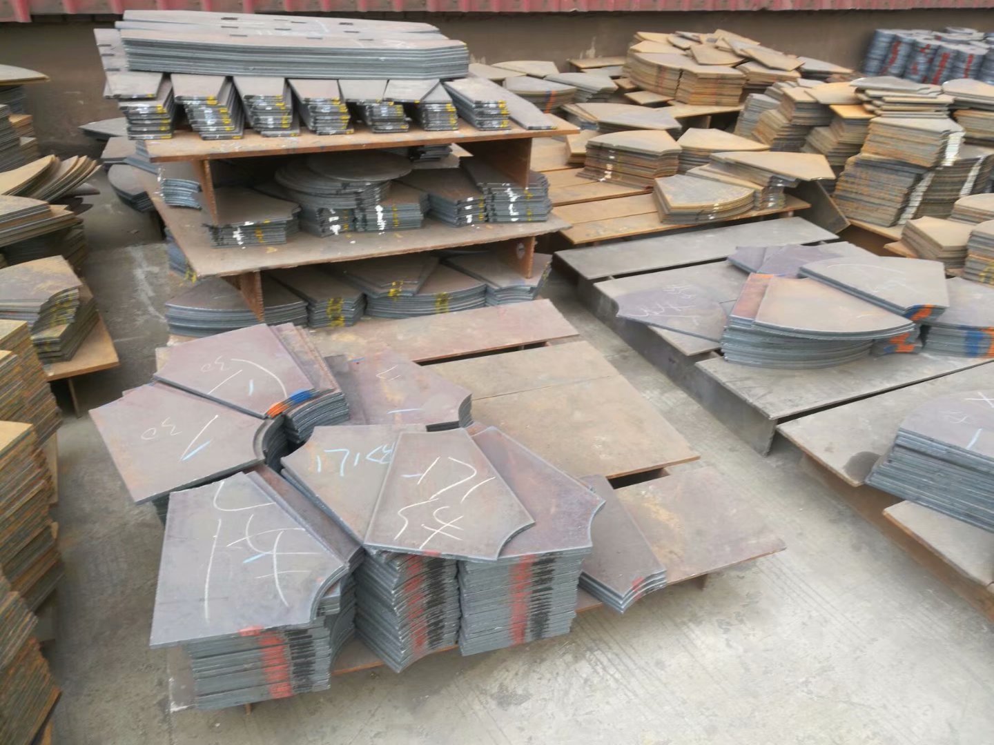 nm360鋼板廠淺談數(shù)控等離子切割的工件尺寸不準的原因